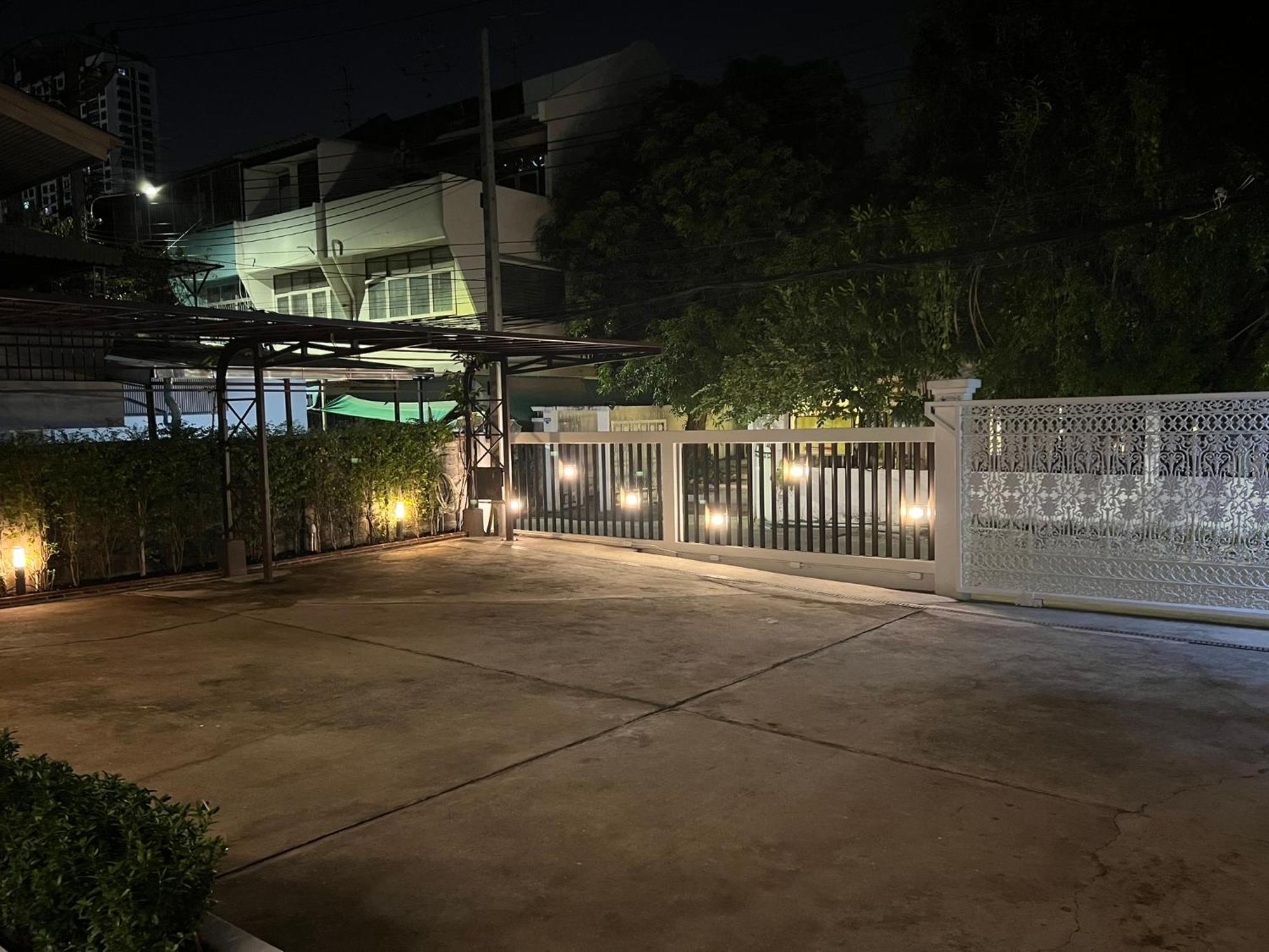 Dusita Residence กรุงเทพมหานคร ภายนอก รูปภาพ